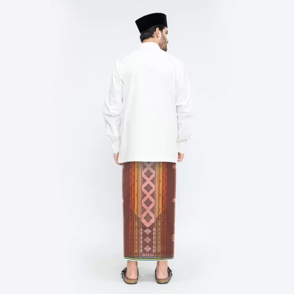 Sarung BHS Classic Gold Motif C48 JGF Coklat 02 - Image 2
